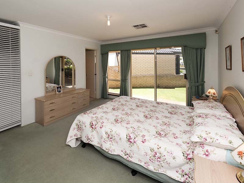 38 Waterside Drive, Dudley Park WA 6210