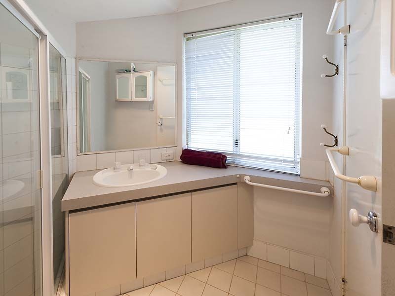 38 Waterside Drive, Dudley Park WA 6210