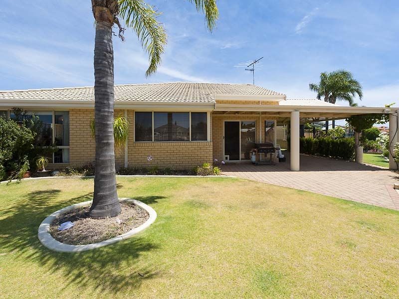 38 Waterside Drive, Dudley Park WA 6210