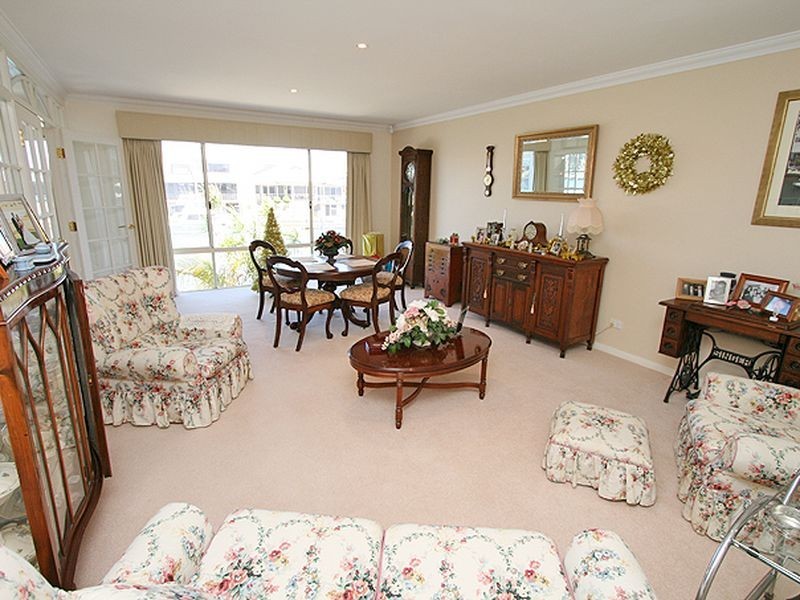 9 Santavea Mews, Halls Head WA 6210