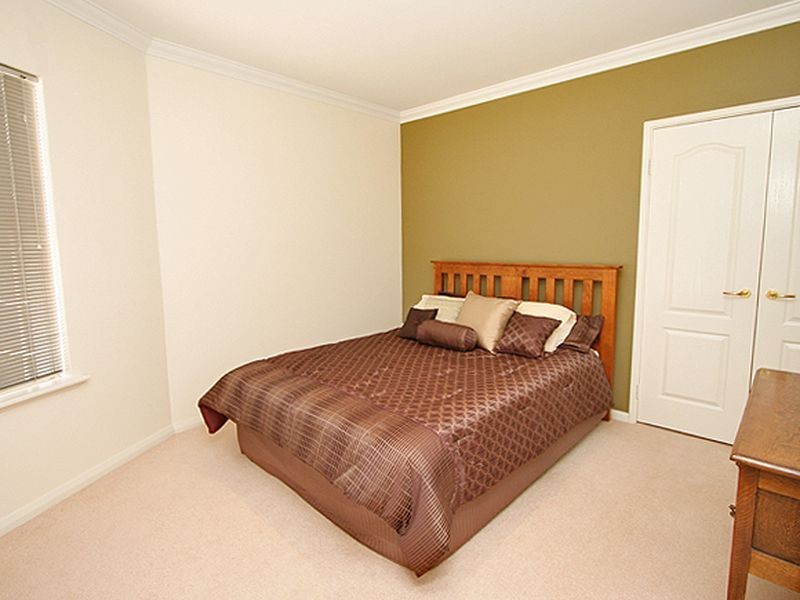 9 Santavea Mews, Halls Head WA 6210