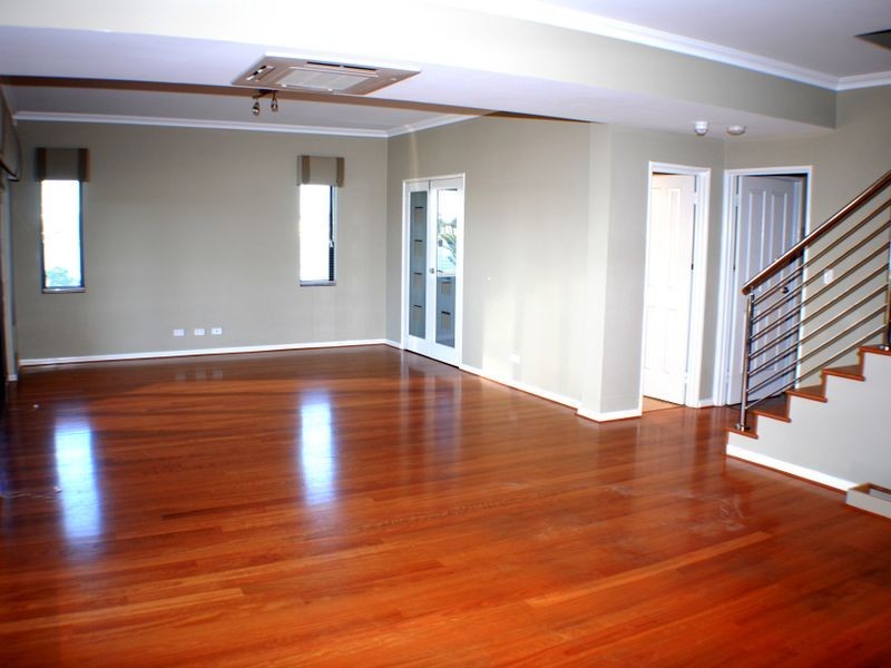 2/4 Dorsodura Way, Mandurah WA 6210