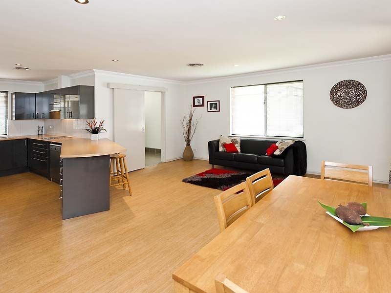 121 Mclarty Road, Halls Head WA 6210