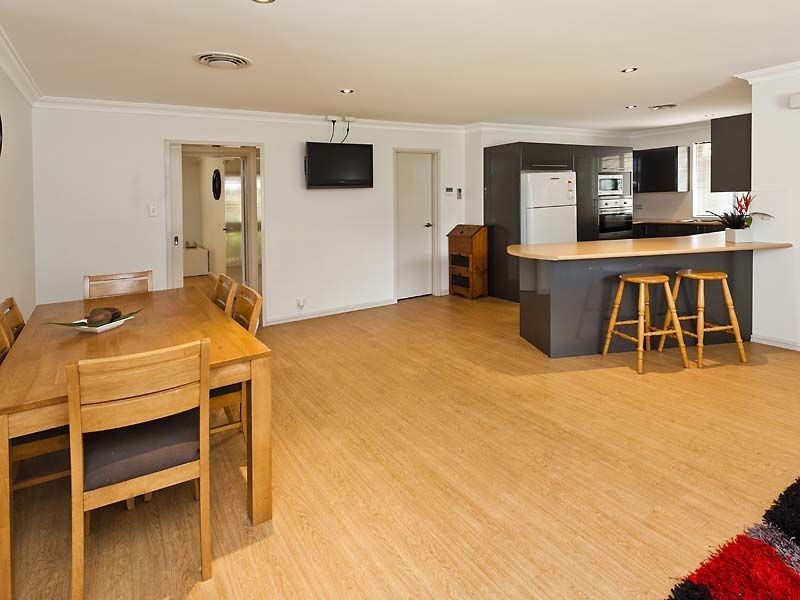 121 Mclarty Road, Halls Head WA 6210