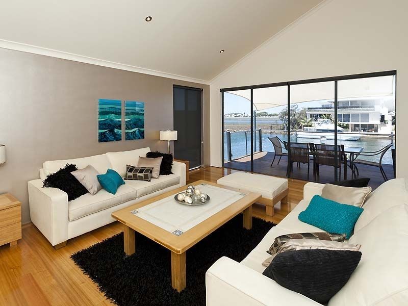 13 Brindabella Crescent, Halls Head WA 6210