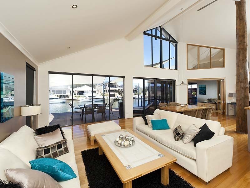 13 Brindabella Crescent, Halls Head WA 6210