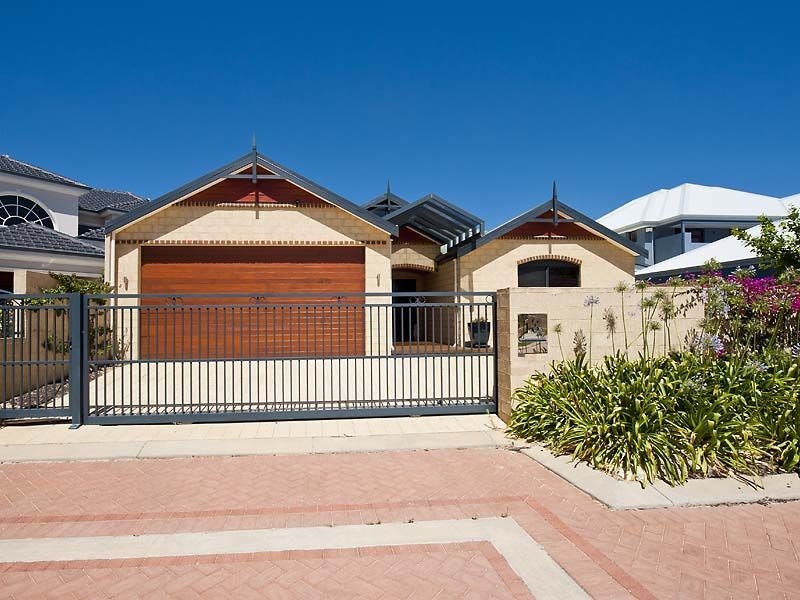 13 Brindabella Crescent, Halls Head WA 6210