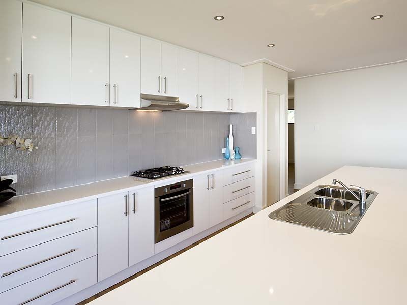 34 Buckingham Drive, Wannanup WA 6210