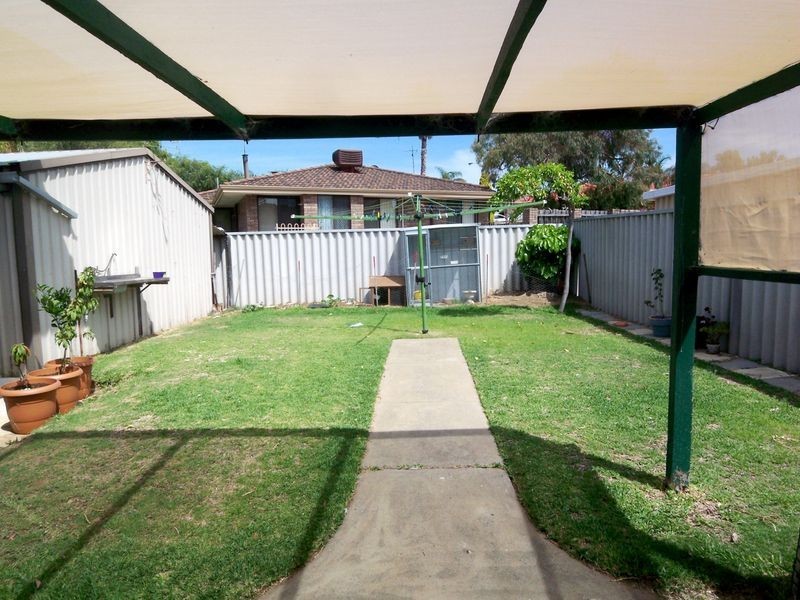 14 Portmarnock Circle, Halls Head WA 6210
