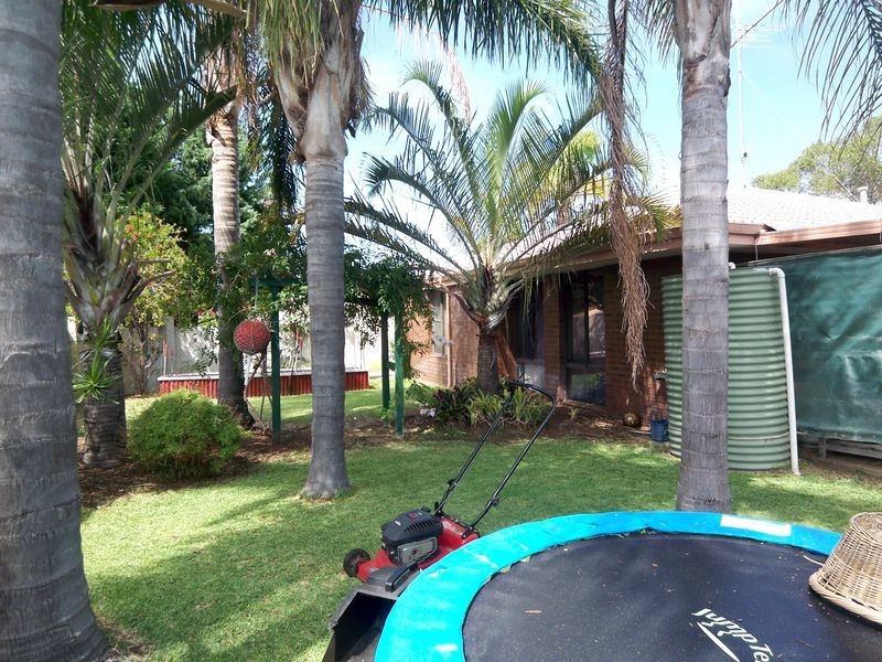 14 Portmarnock Circle, Halls Head WA 6210