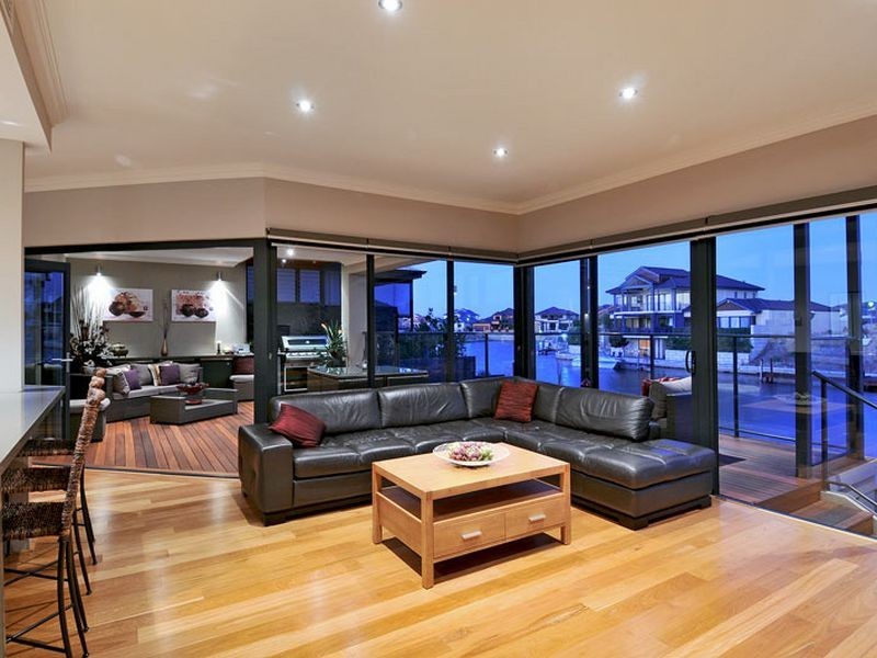 27 Ragamuffin Point, Halls Head WA 6210