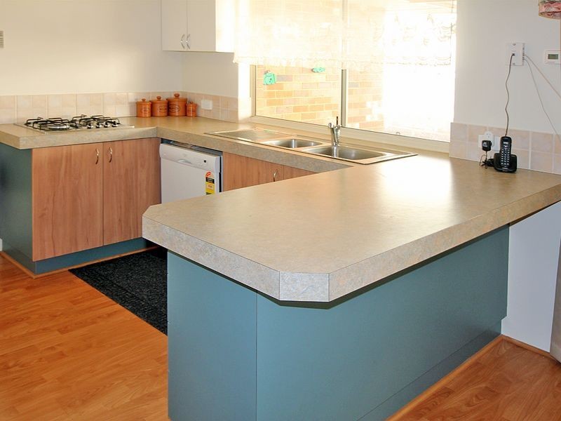 38 Floribunda Avenue, Halls Head WA 6210