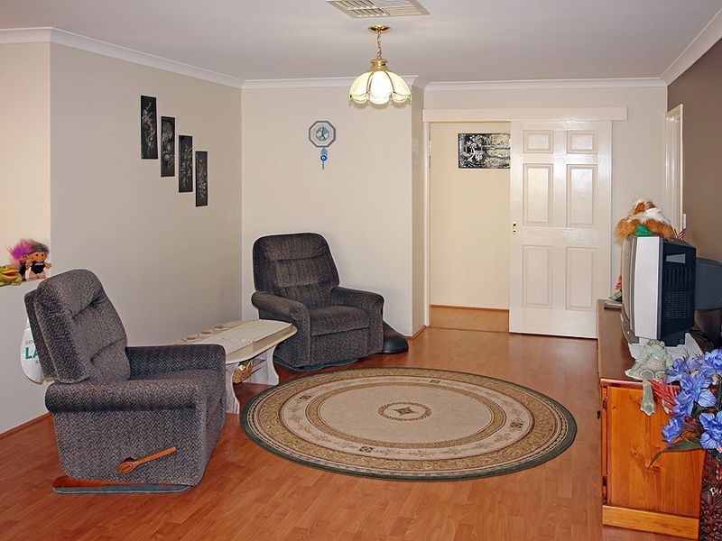 38 Floribunda Avenue, Halls Head WA 6210