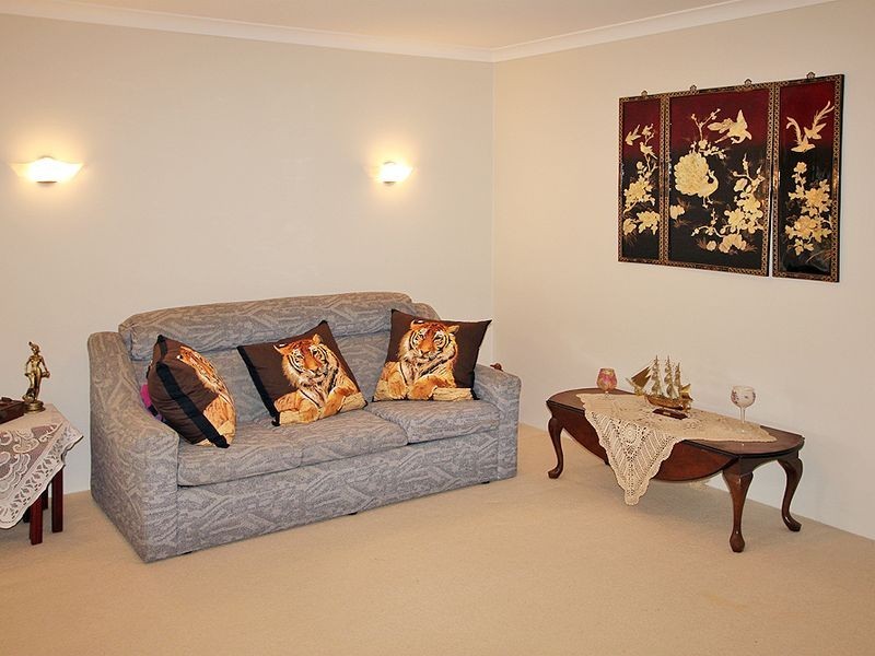 38 Floribunda Avenue, Halls Head WA 6210