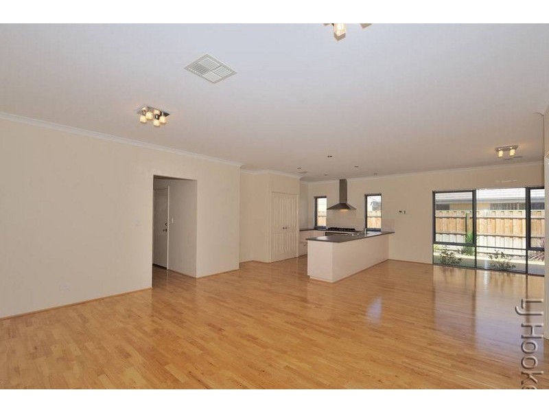 9 Skylark Loop, Erskine WA 6210