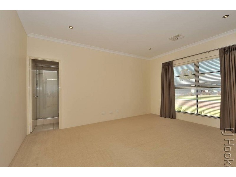9 Skylark Loop, Erskine WA 6210