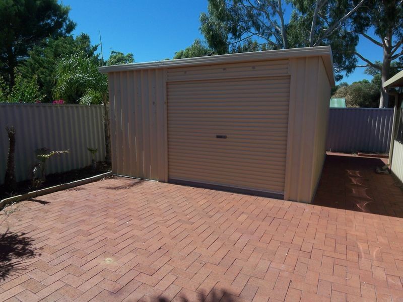 17b Dior Place, Greenfields WA 6210