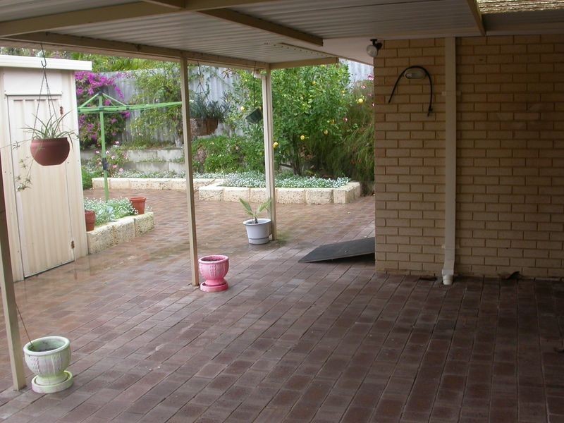 15 Portmarnock Circle, Halls Head WA 6210