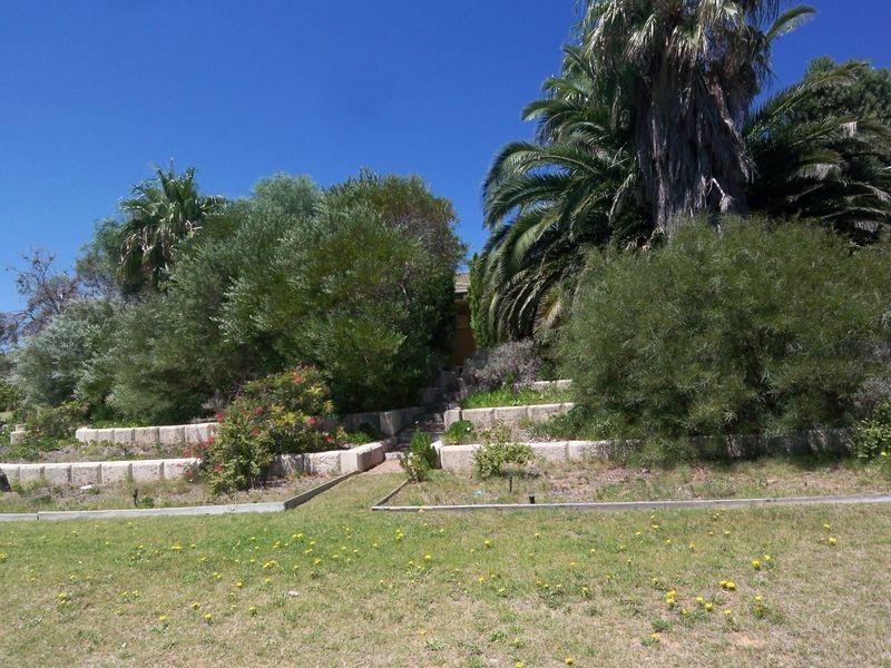 15 Portmarnock Circle, Halls Head WA 6210