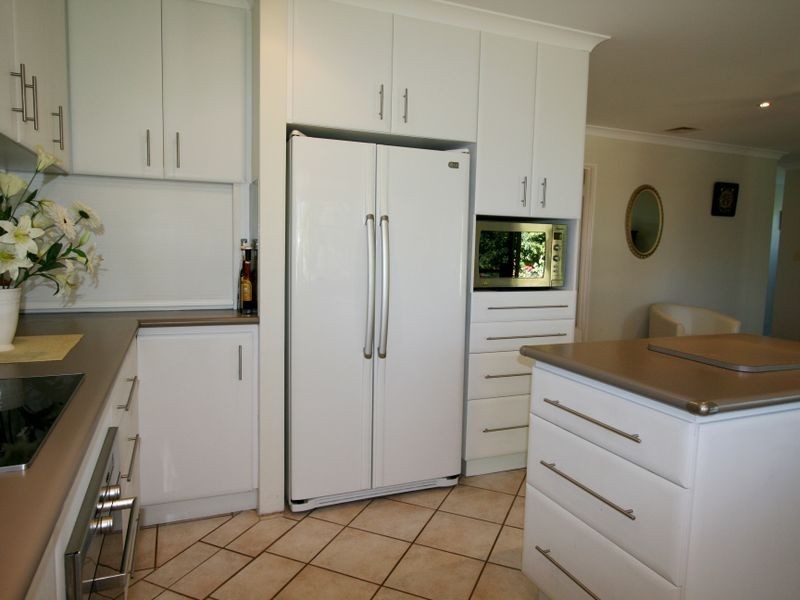 25A Janis Street, Halls Head WA 6210