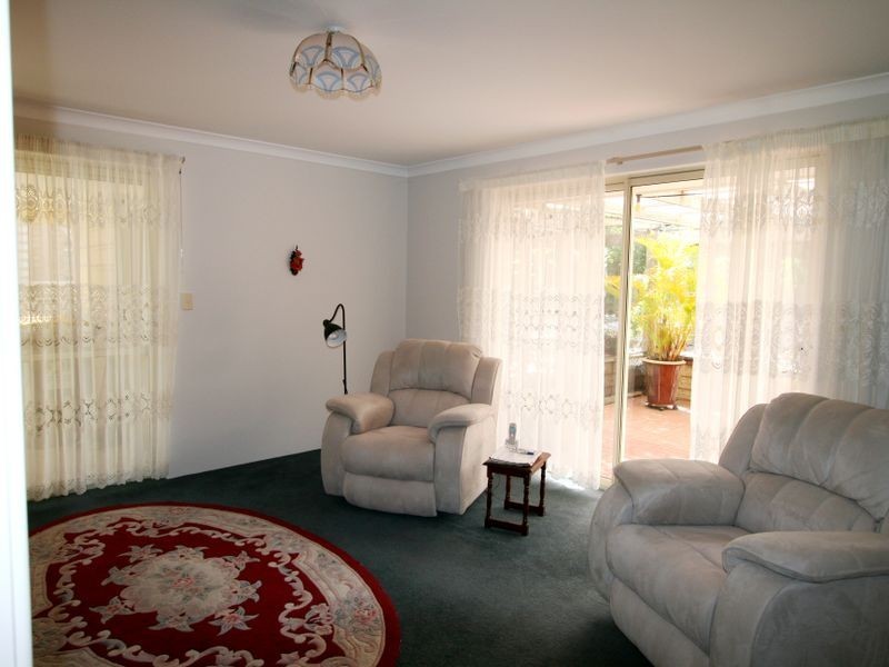25A Janis Street, Halls Head WA 6210