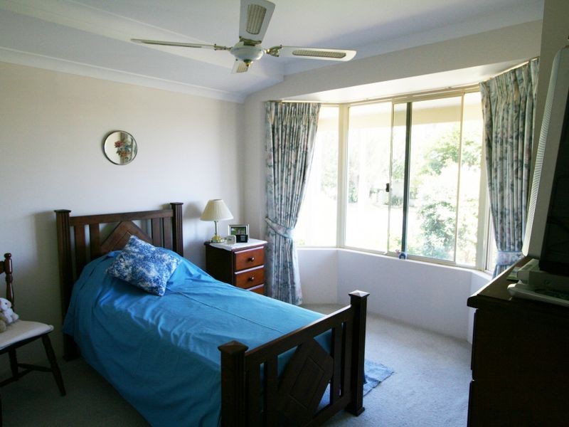 25A Janis Street, Halls Head WA 6210