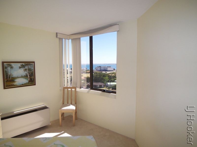 14/6A Valley Road, Halls Head WA 6210