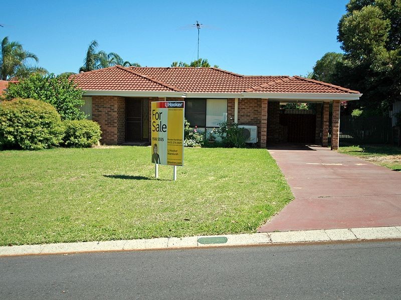 10 Camellia Court, Halls Head WA 6210