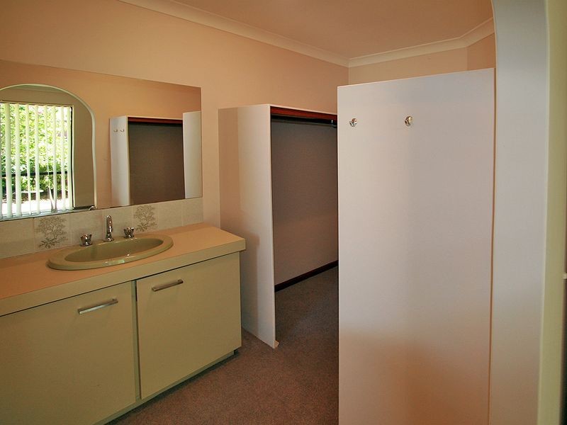 10 Camellia Court, Halls Head WA 6210