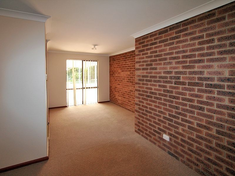 10 Camellia Court, Halls Head WA 6210