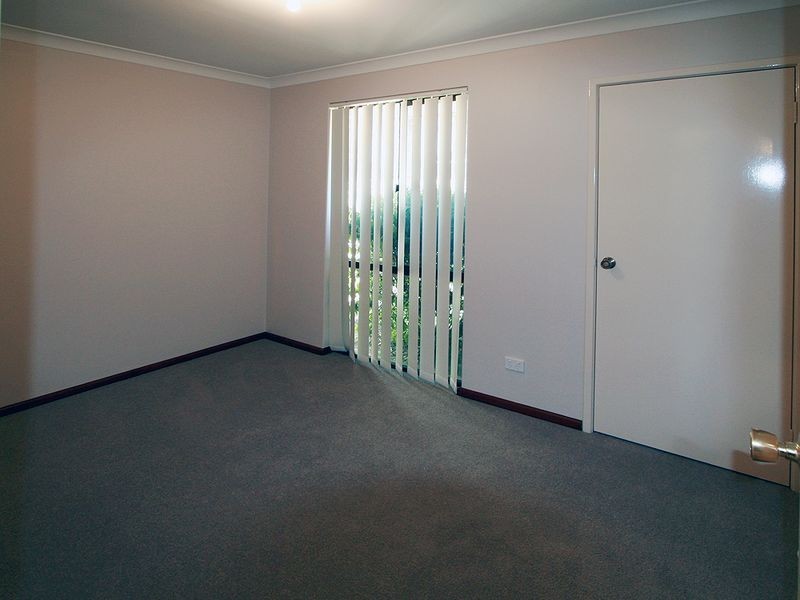 10 Camellia Court, Halls Head WA 6210