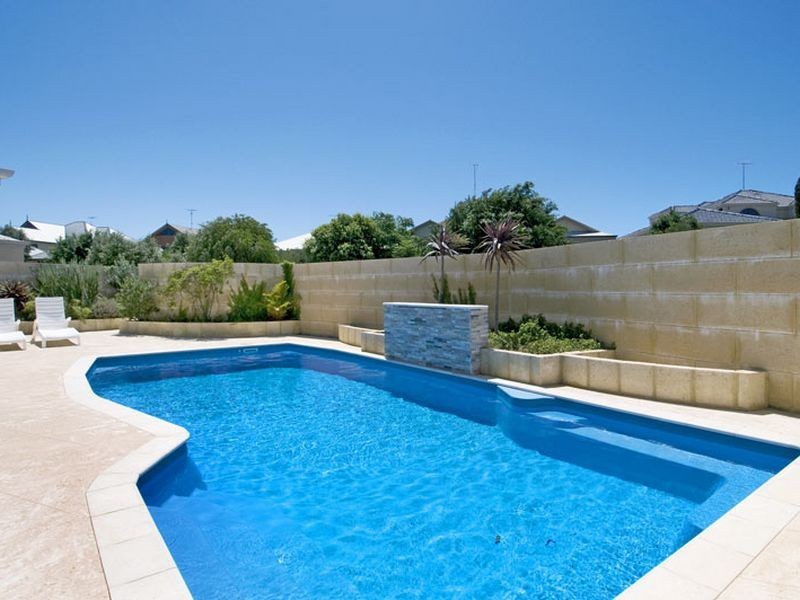 9 Hideaway Cove, Halls Head WA 6210