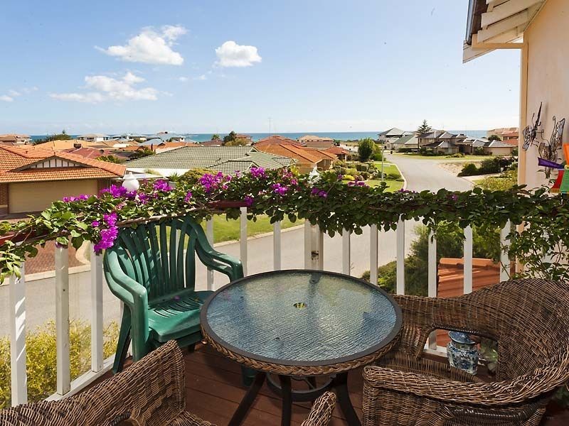 43 Leveque Loop, San Remo WA 6210