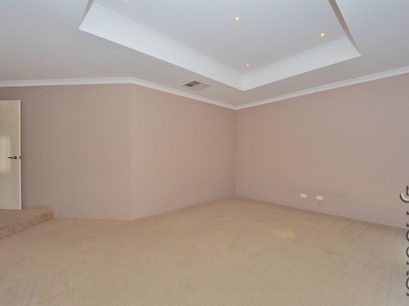 34 Carissa Turn, Halls Head WA 6210