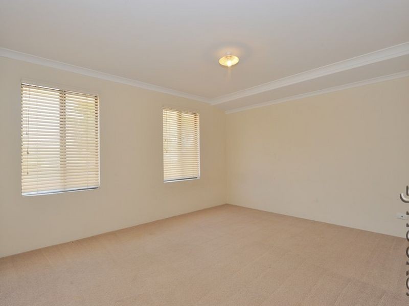 34 Carissa Turn, Halls Head WA 6210