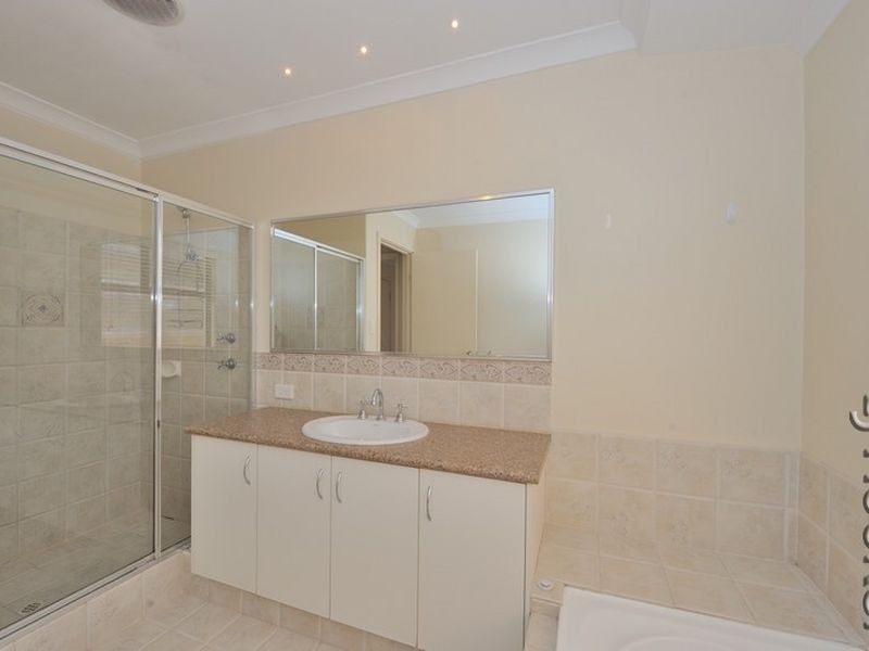 34 Carissa Turn, Halls Head WA 6210