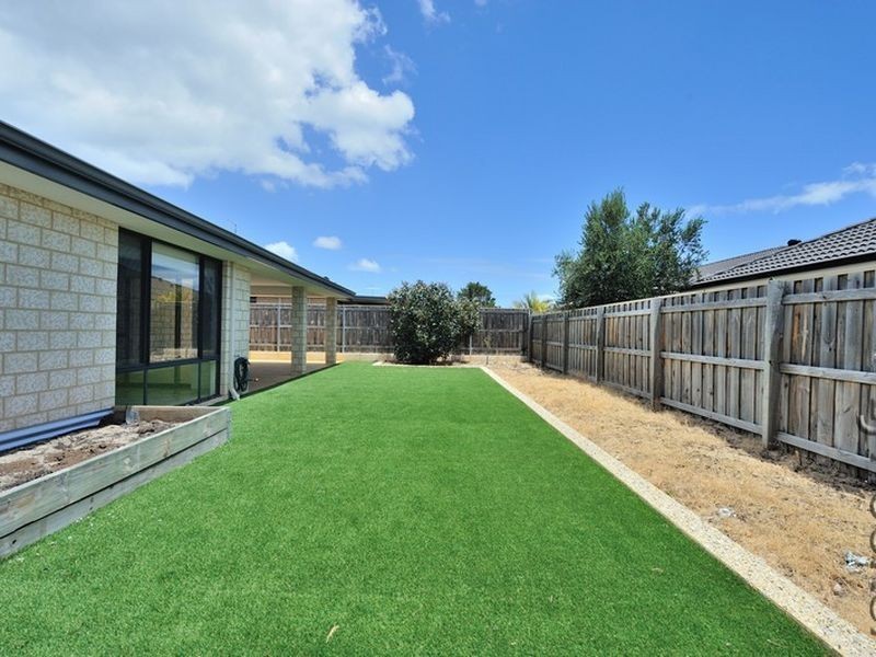 34 Carissa Turn, Halls Head WA 6210