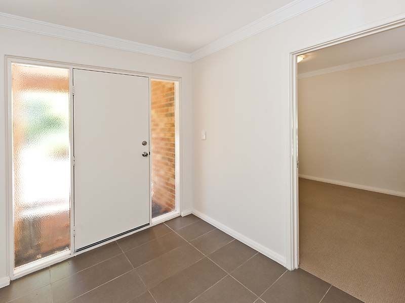 27 Zamia Loop, Wannanup WA 6210