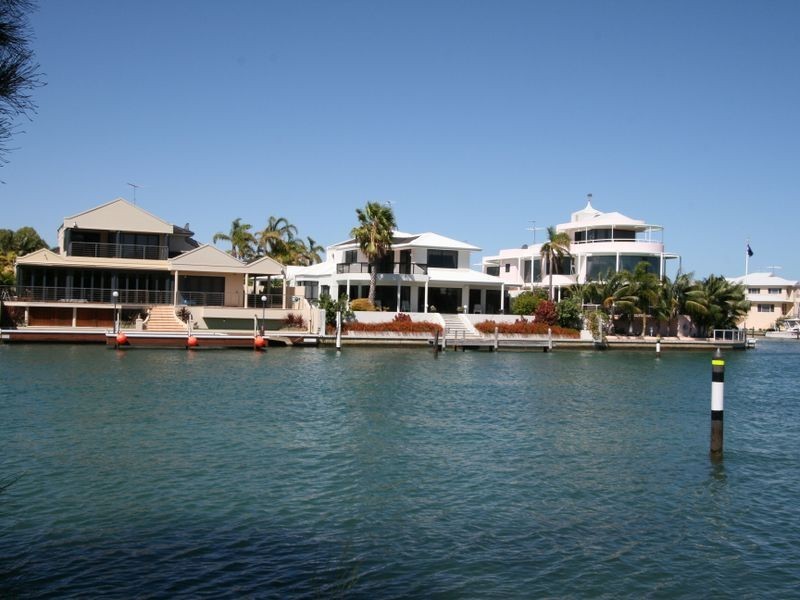 4 Siska Court, Halls Head WA 6210