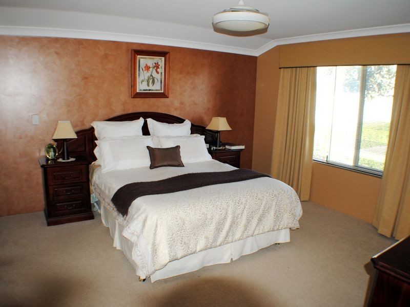 4 Chyverton Corner, Erskine WA 6210