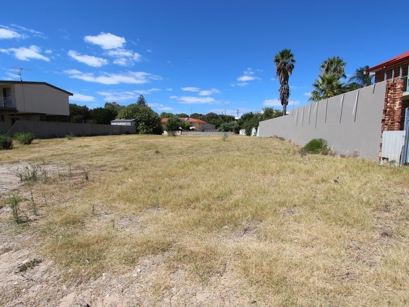 25 Wilkins Street, Halls Head WA 6210