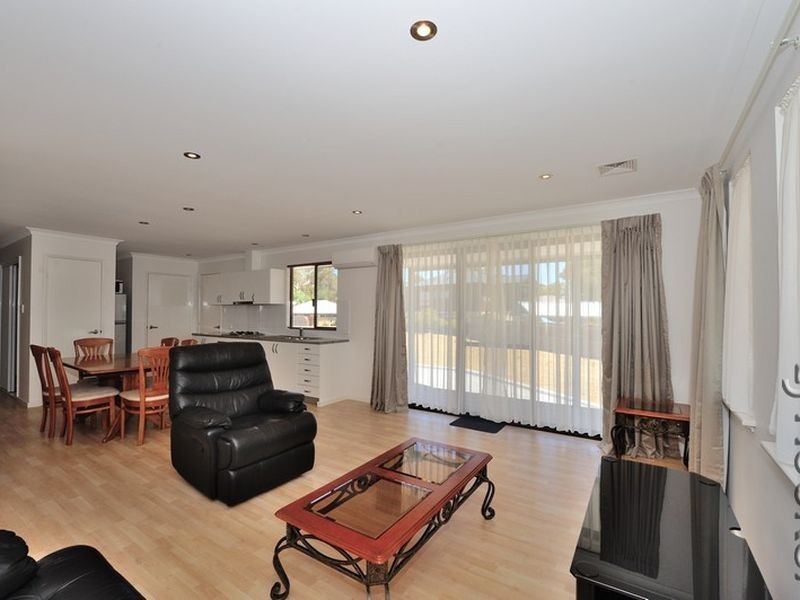 1 Rosemary Gardens, Dawesville WA 6211