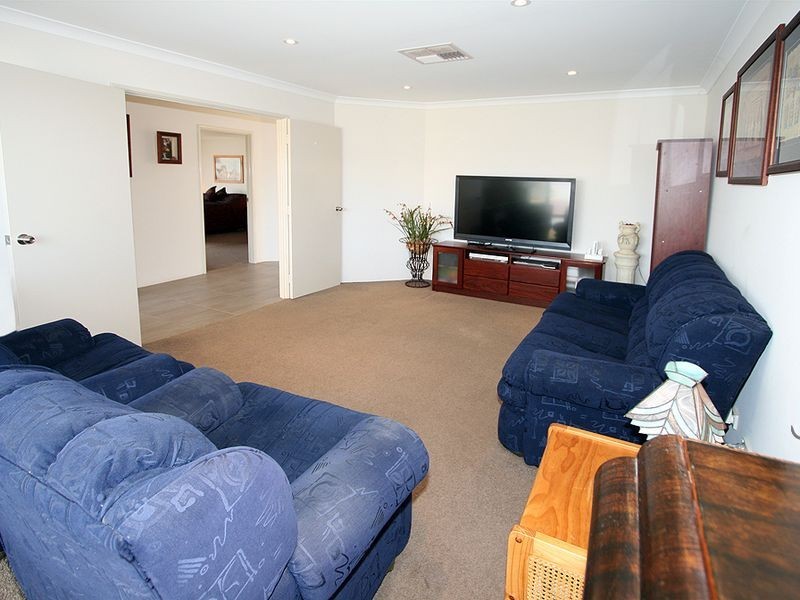 47 Camden Way, Meadow Springs WA 6210