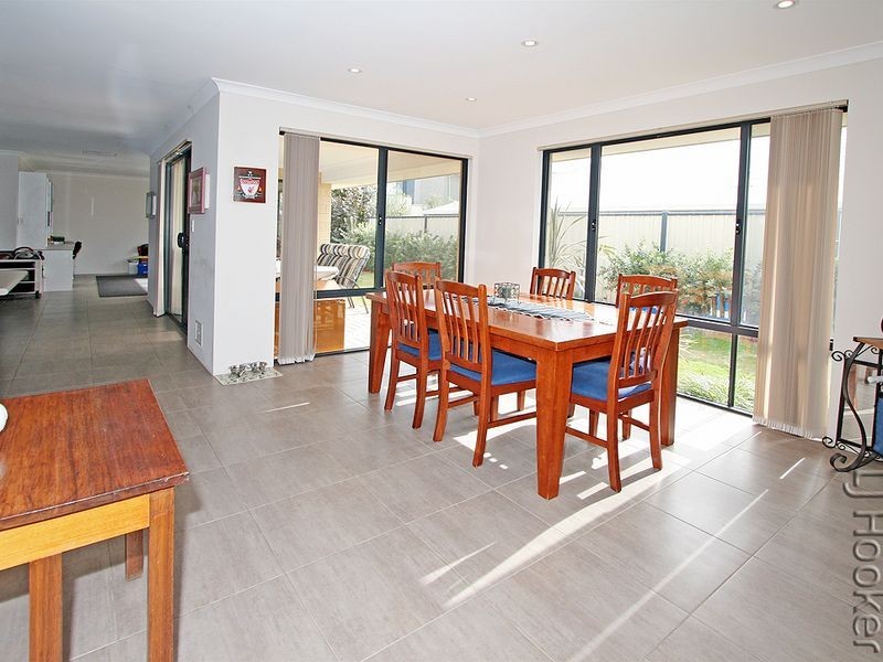 47 Camden Way, Meadow Springs WA 6210