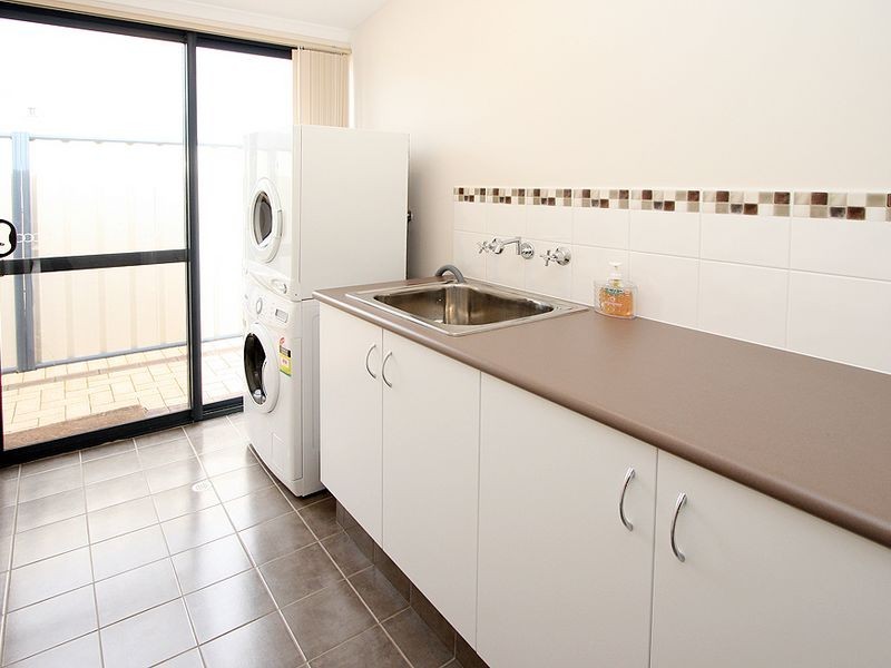 47 Camden Way, Meadow Springs WA 6210