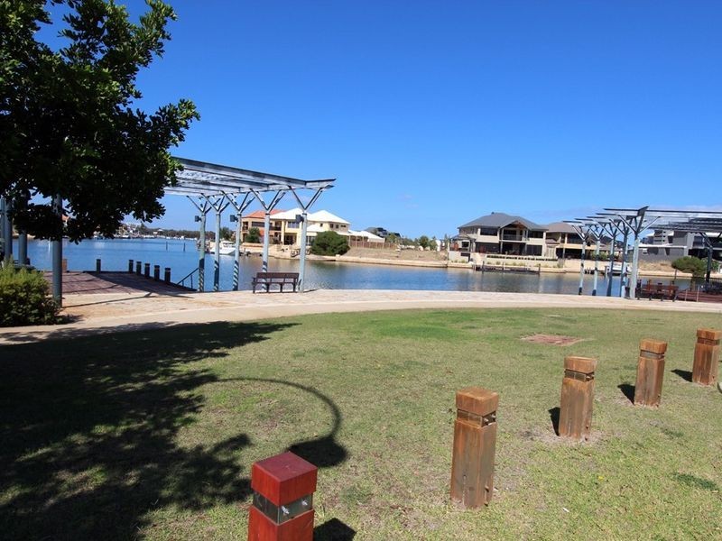 38/1 Mariners Cove Drive, Dudley Park WA 6210