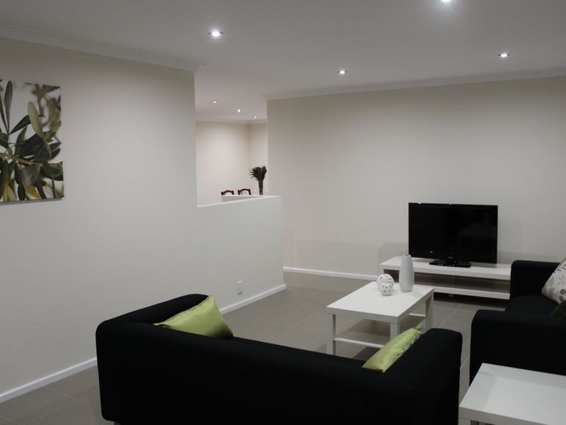 10 Gillark Street, Dudley Park WA 6210