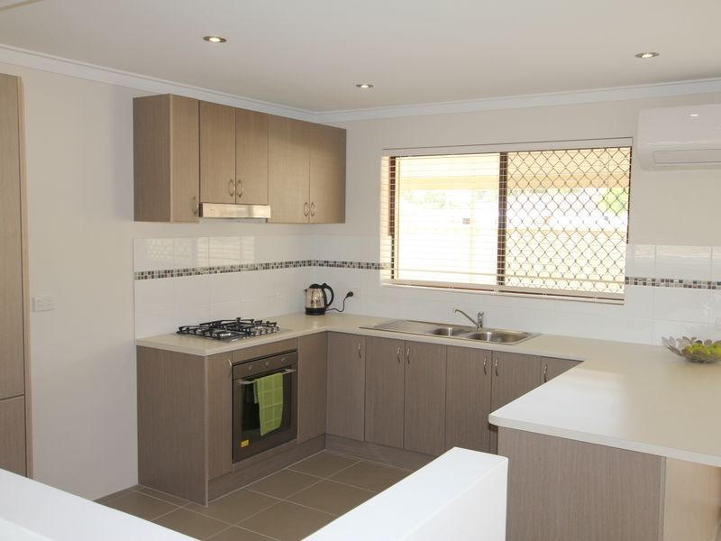 10 Gillark Street, Dudley Park WA 6210