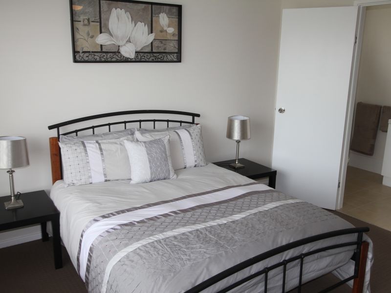 10 Gillark Street, Dudley Park WA 6210