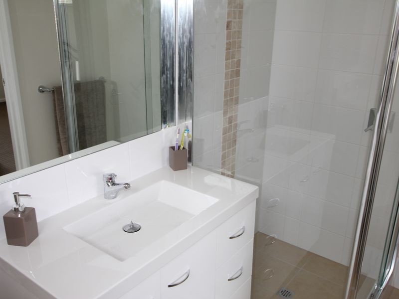 10 Gillark Street, Dudley Park WA 6210